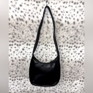 NEWPORT NEWS FAUX LEATHER BAG